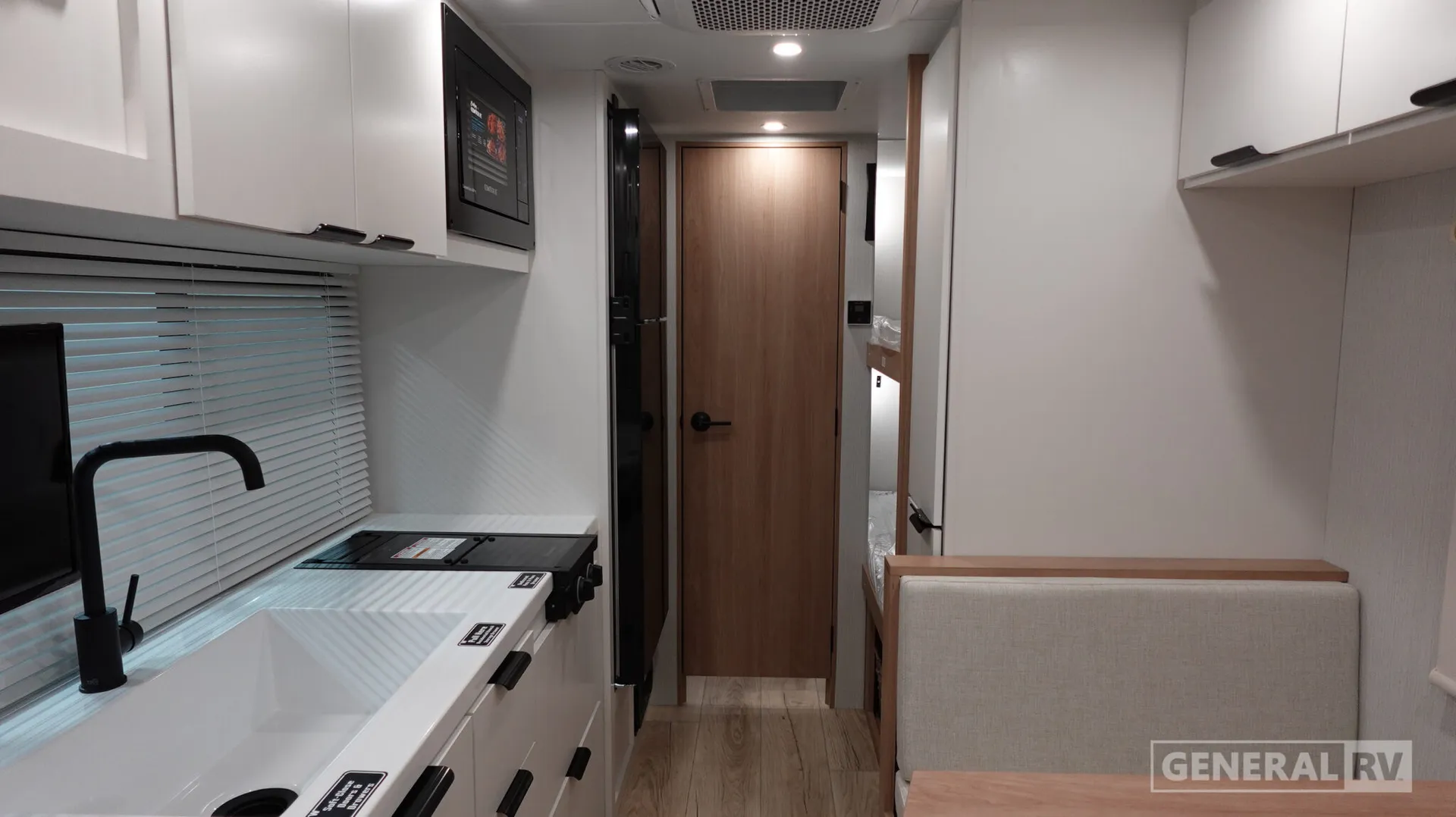 2027 Winnebago Micro Minnie 1800BH - Photo 3