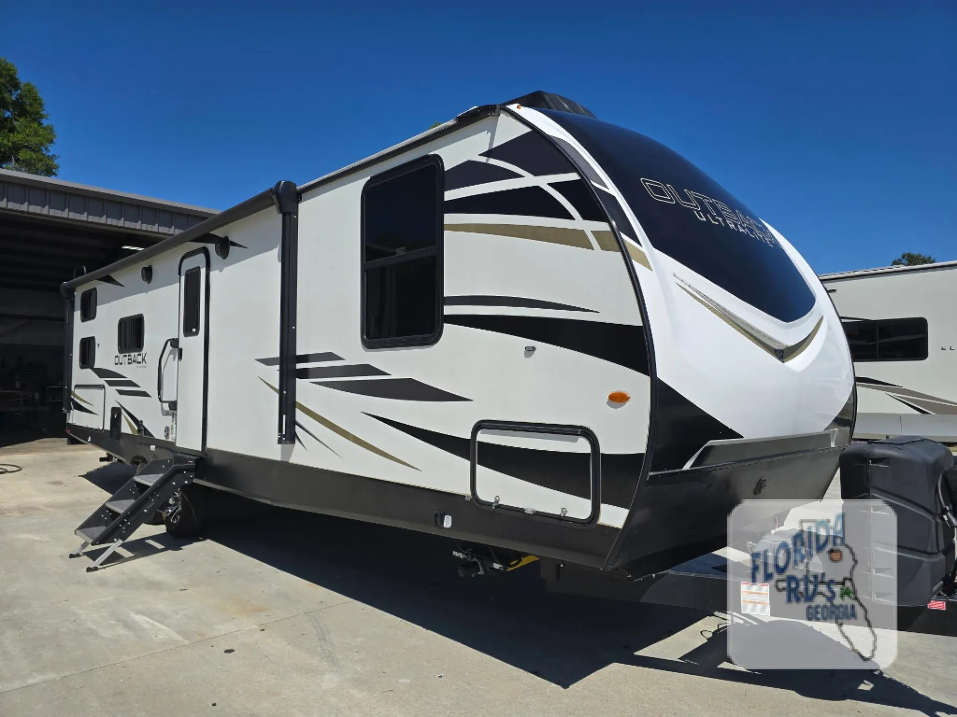 2023 Keystone Outback Ultra-Lite 302UBH - Photo 2