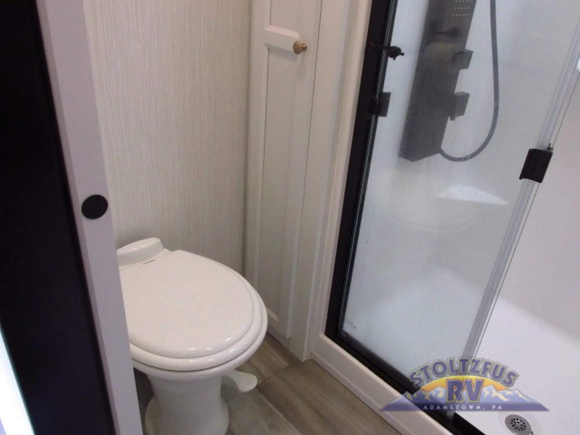 2024 Forest River Cedar Creek Experience 2925RL - Photo 4