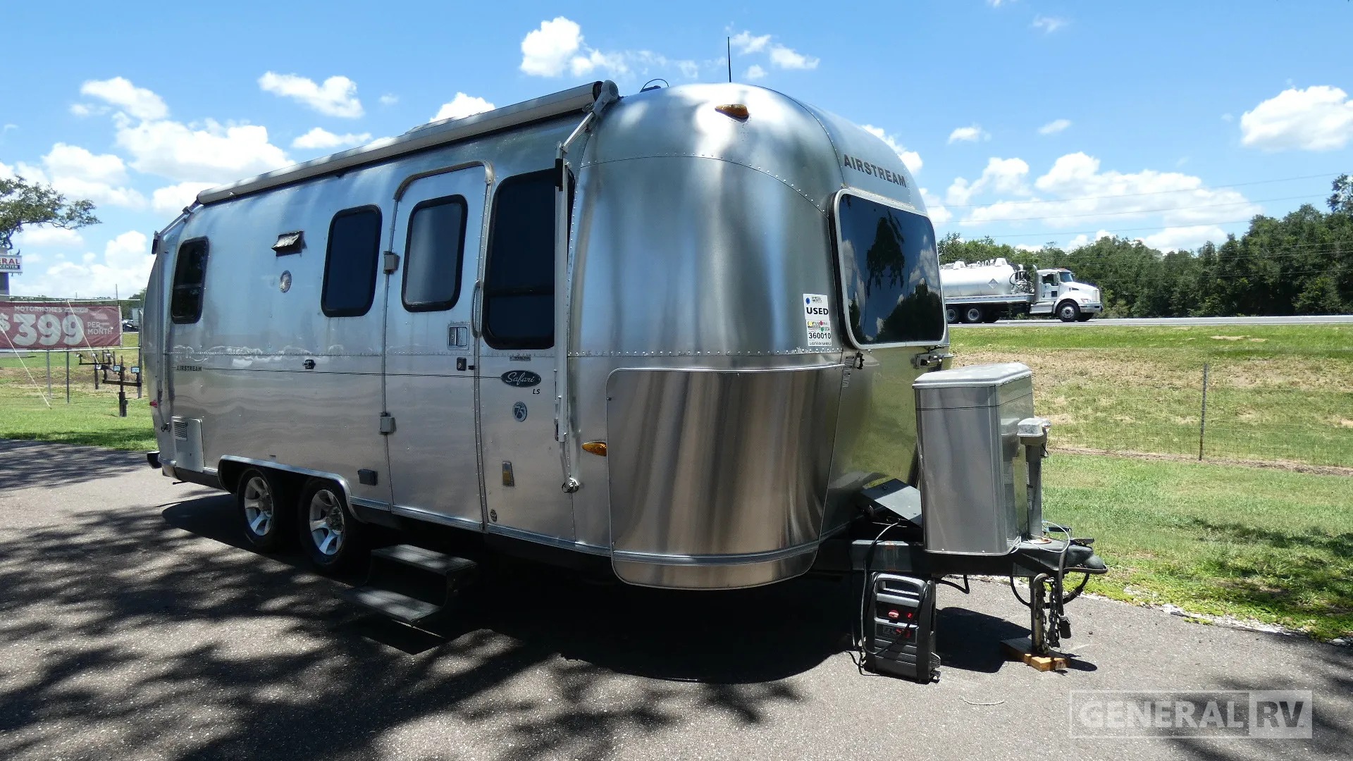 2006 Airstream Safari 23 - Photo 2