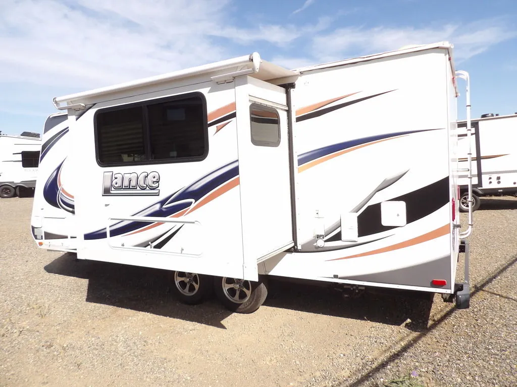2014 Lance Travel Trailer 1995 - Photo 3
