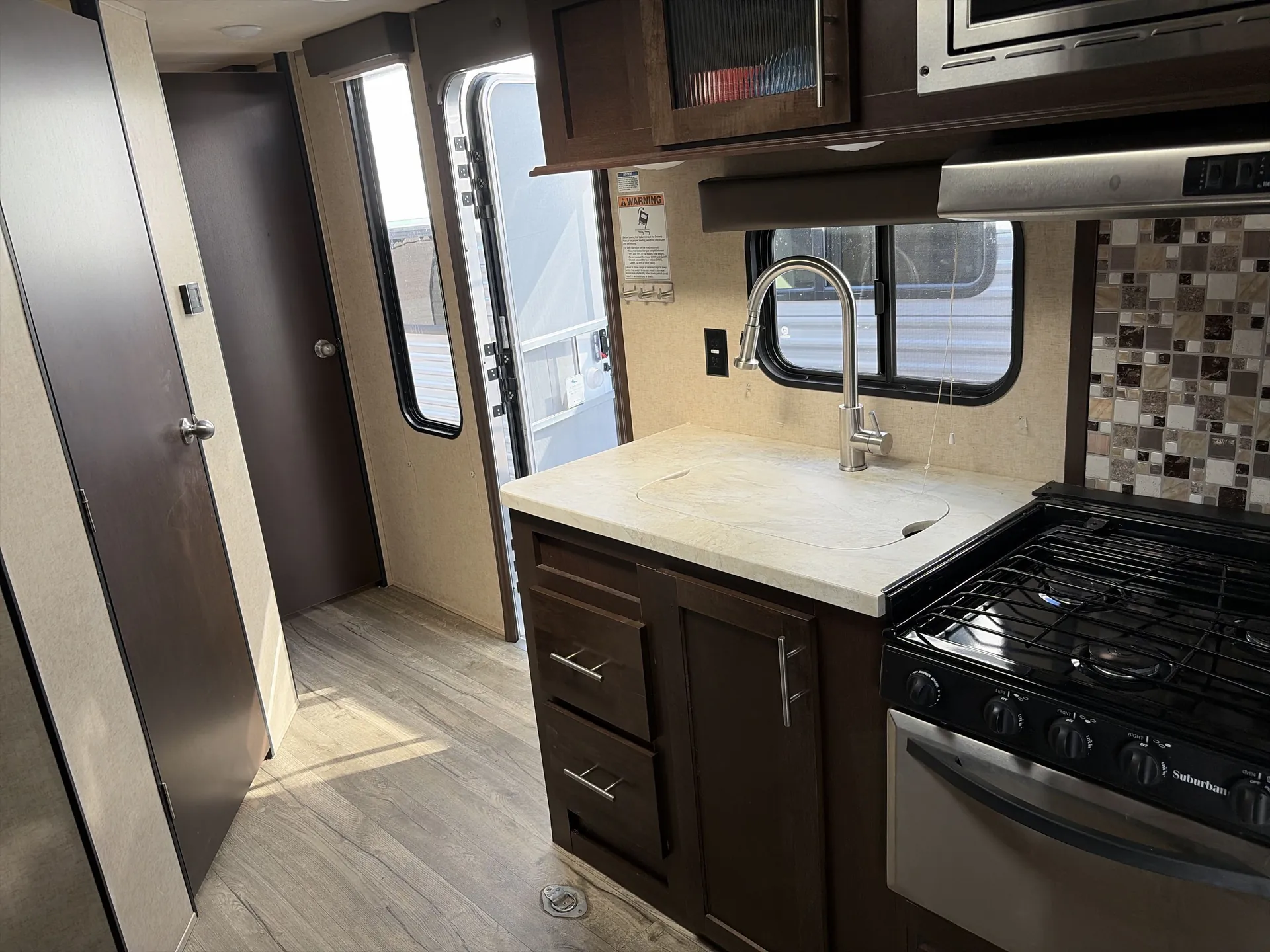 2018 Forest River Cherokee Grey Wolf 22RR — living area main