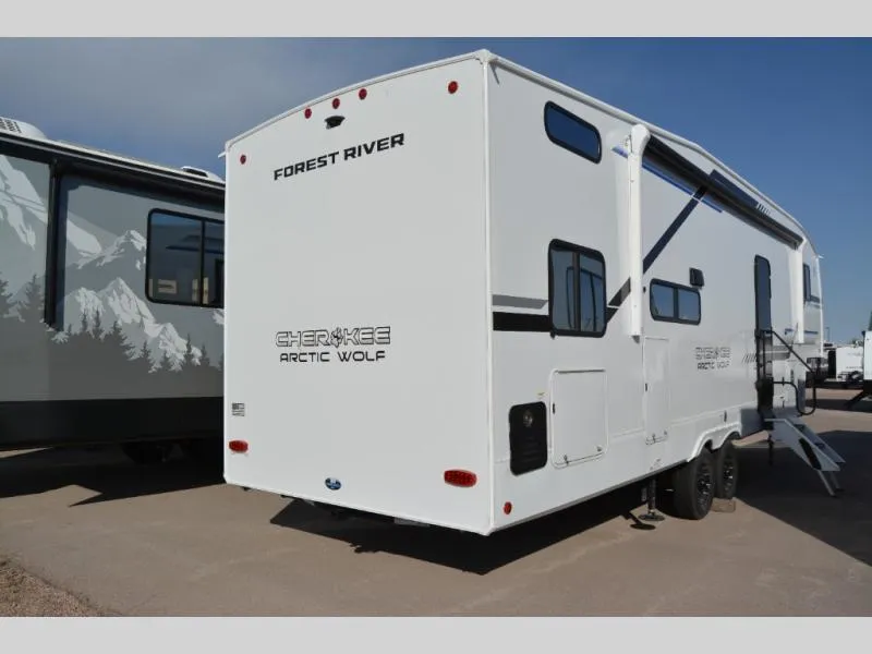 2026 Forest River Cherokee Arctic Wolf 287BH - Photo 3