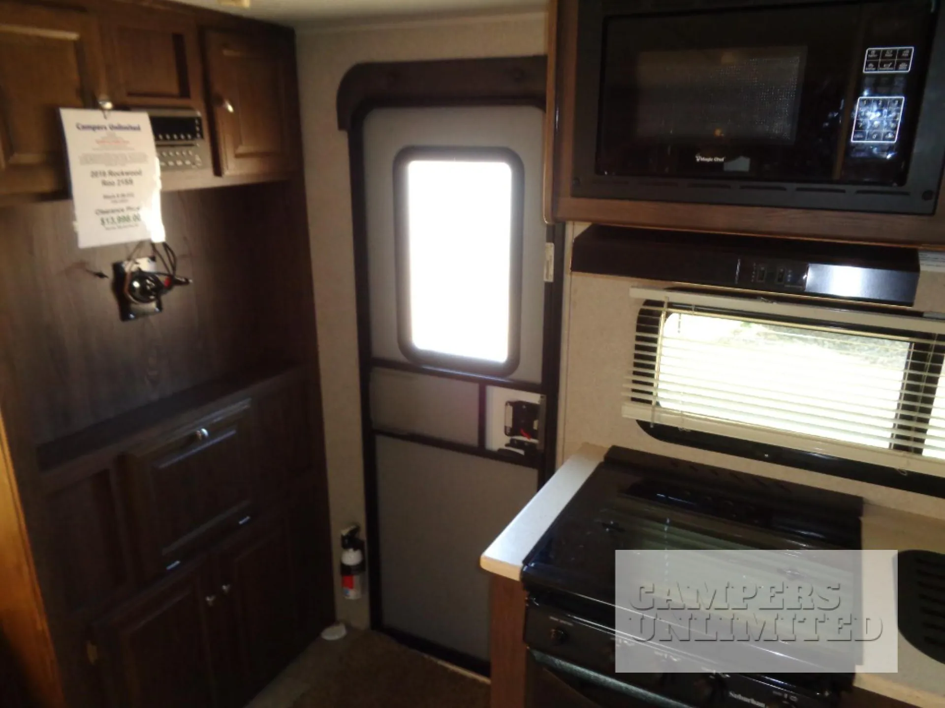 2019 Forest River Rockwood Roo 21SS — Photo 5