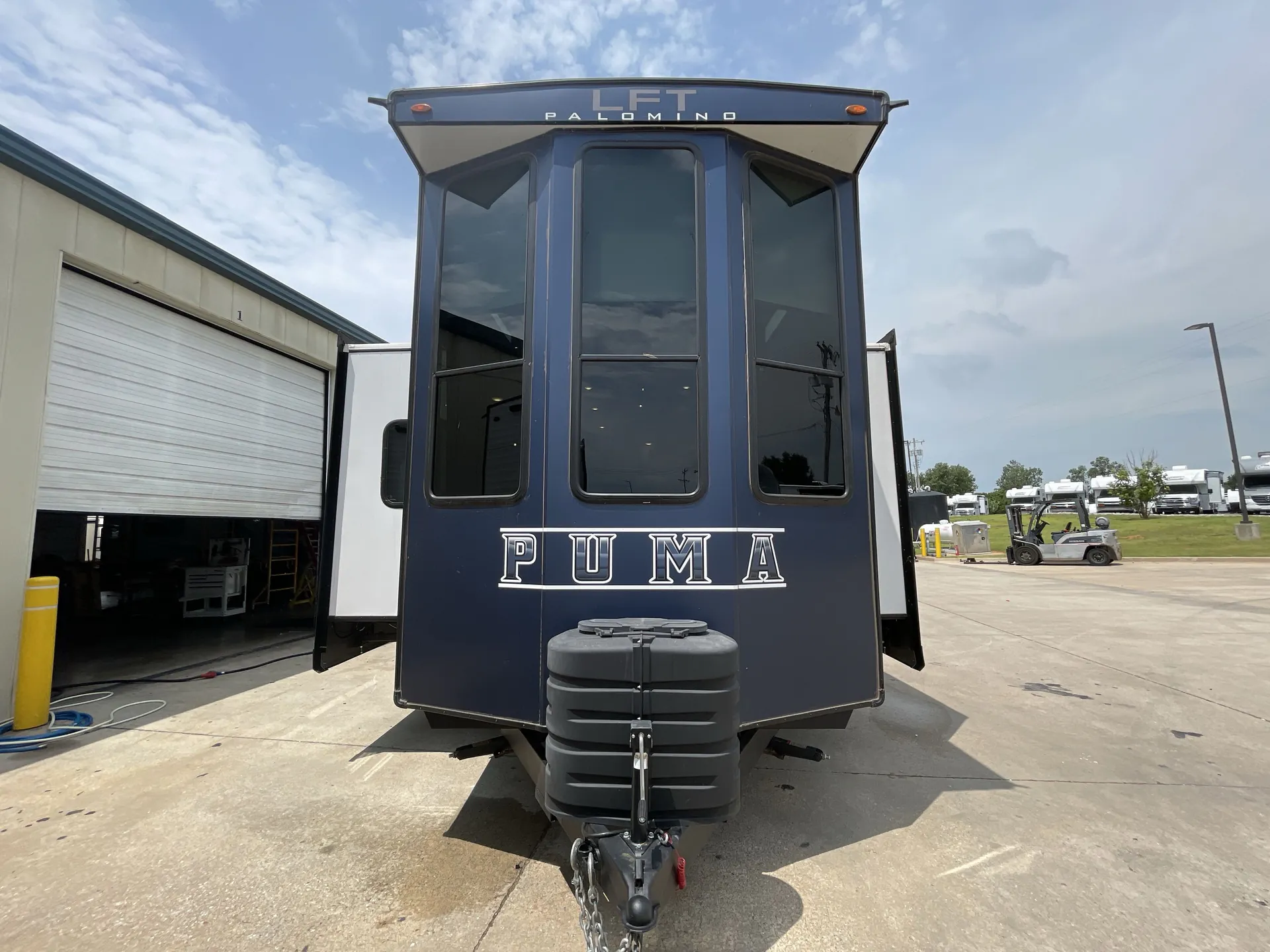 2025 Forest River Puma Vista 402LFT — front