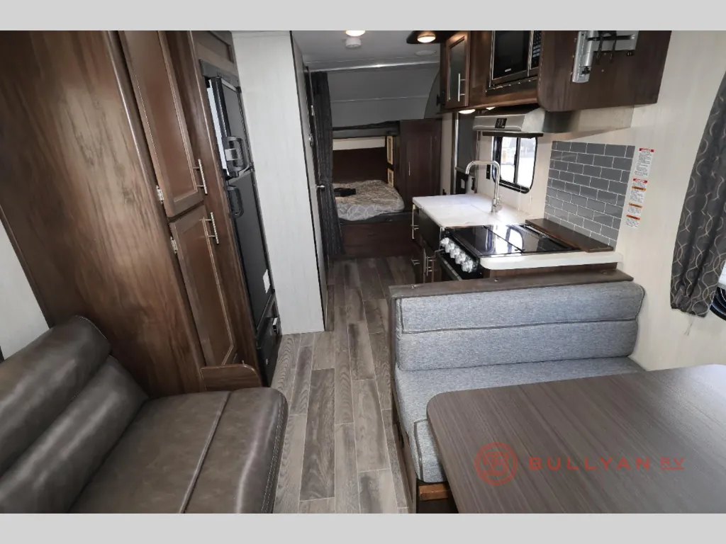2019 Forest River Cherokee Grey Wolf 19SM, Photos photo 3