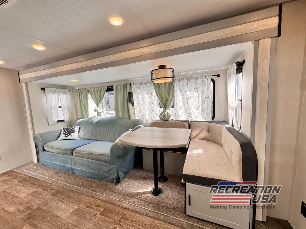 2022 Forest River Vibe 28BH, Photos photo 9