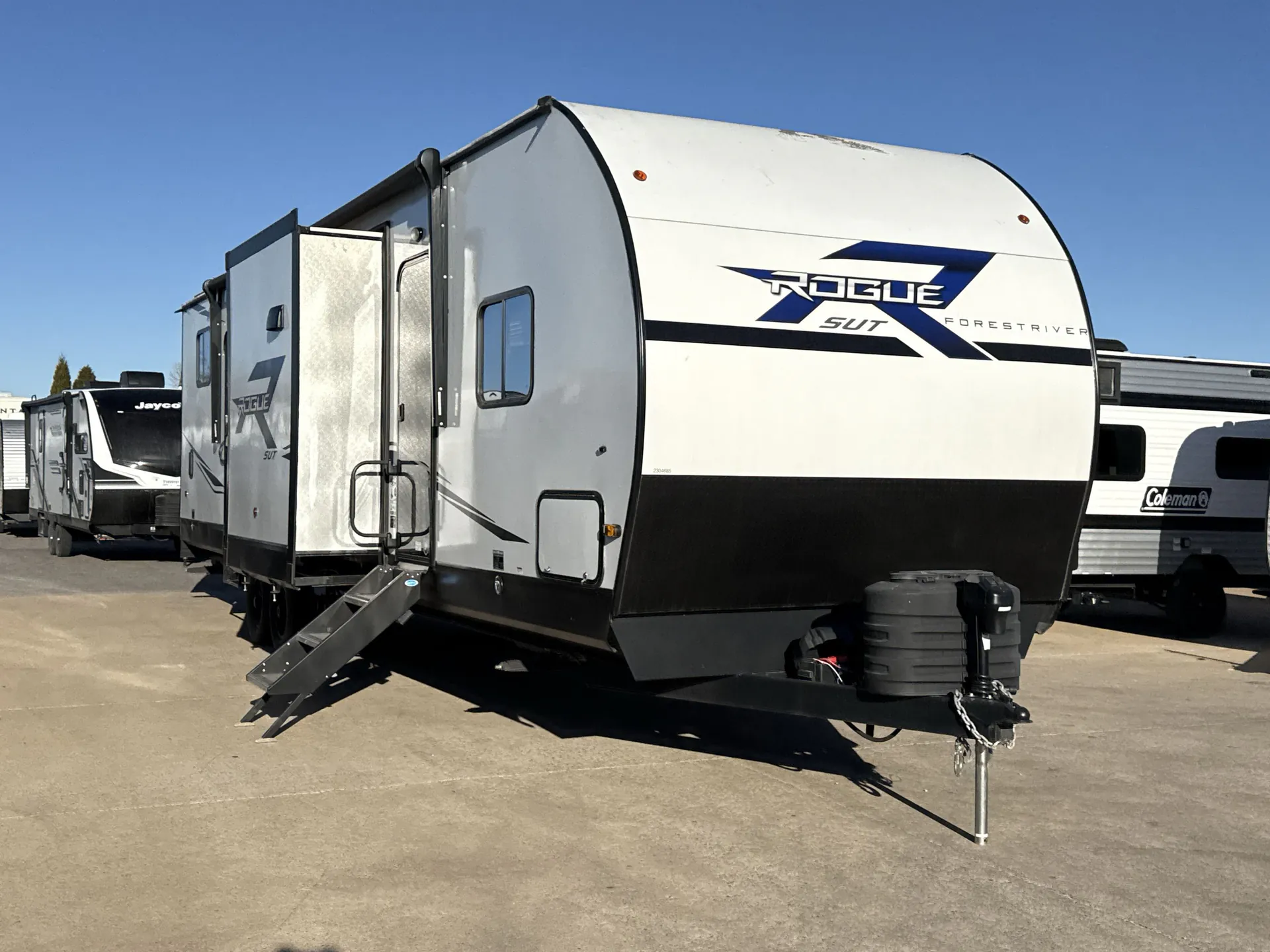 2024 Forest River Vengeance Rogue SUT 32SUT - Photo 2