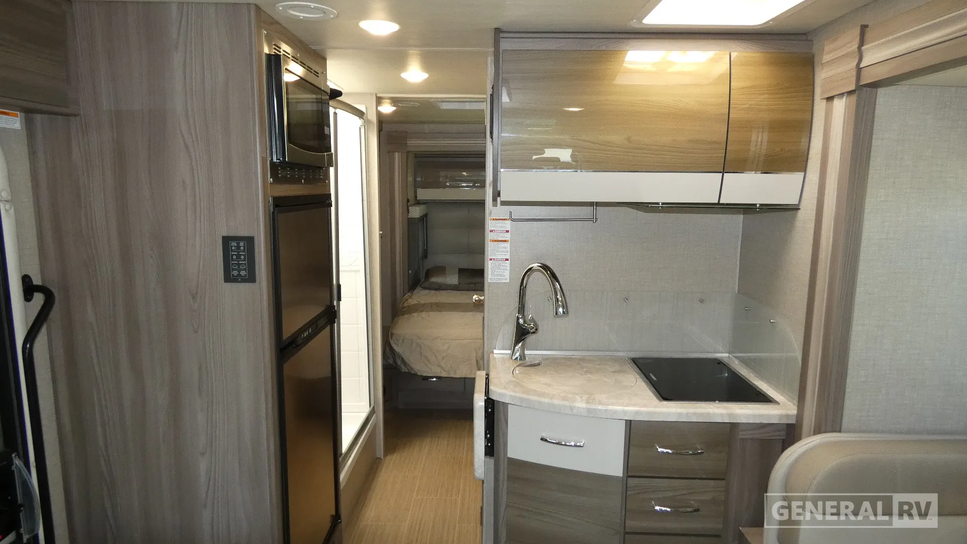 2021 Thor Motor Coach Tiburon Sprinter 24RW - Photo 3