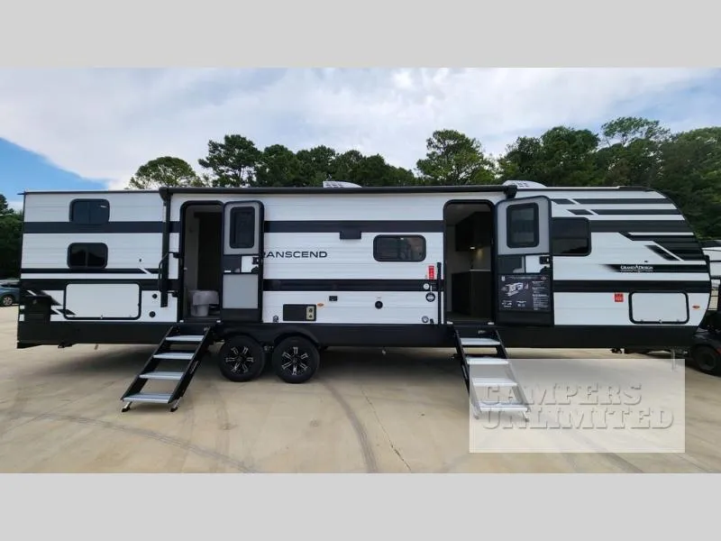 2026 Grand Design Transcend 325BHT - Photo 2