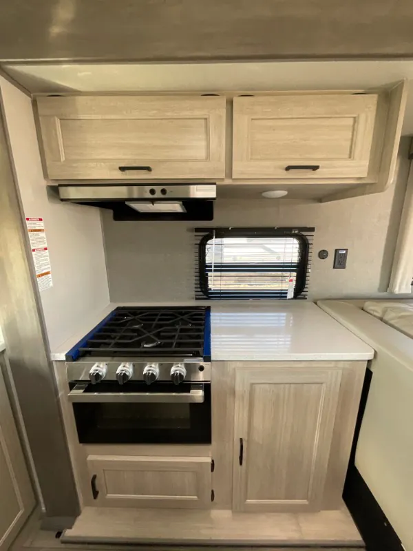 2026 Coachmen Catalina Legacy Edition 323MAZE, Photos photo 12