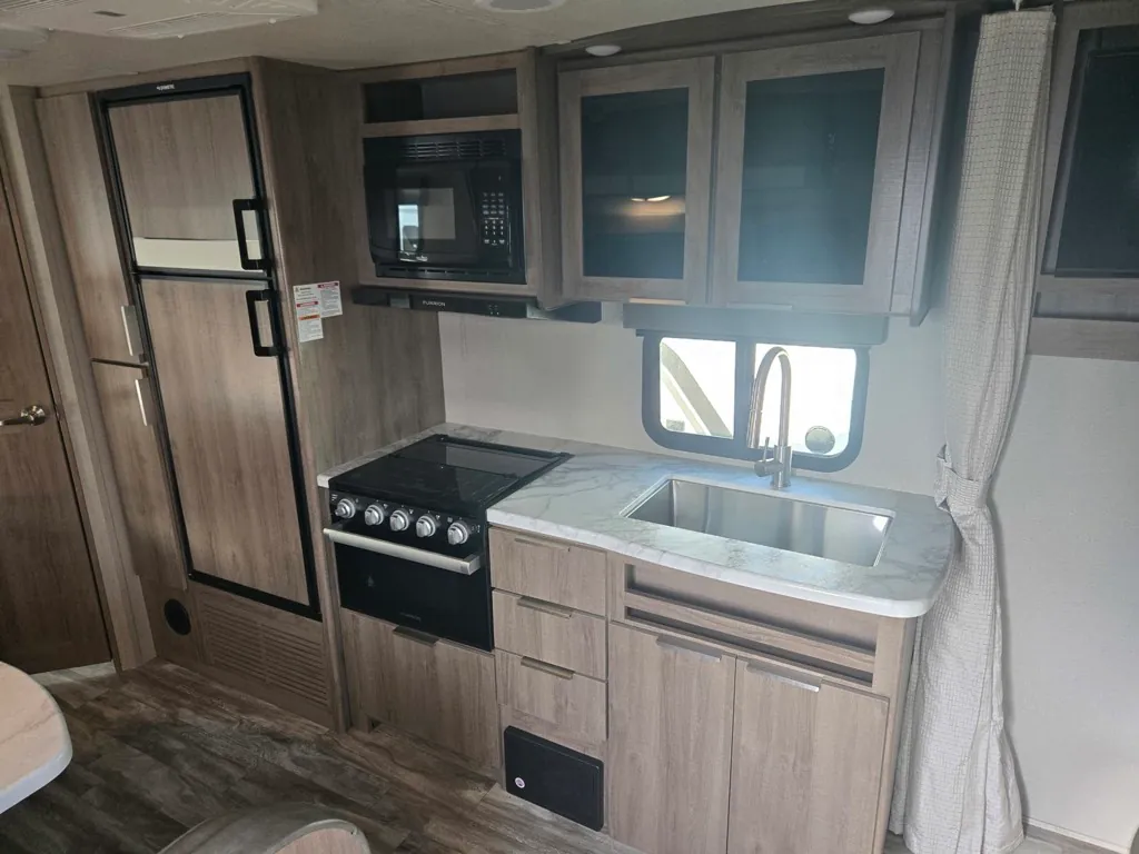 2021 Grand Design Imagine XLS 21BHE, Photos photo 17
