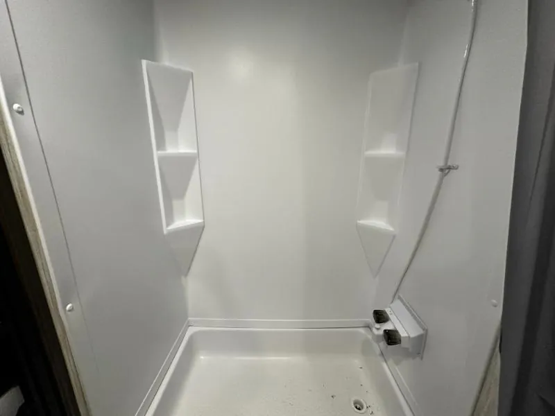 2019 Forest River Cherokee Alpha Wolf 26DBH-L, Photos photo 19