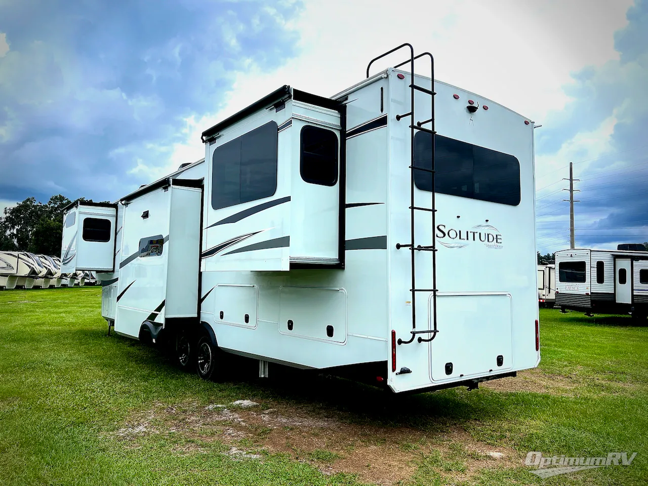 2023 Grand Design Solitude 376RD - Photo 3