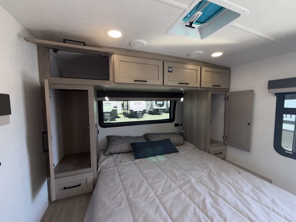 2026 Forest River Flagstaff Micro Lite 25FBT, Photos photo 16