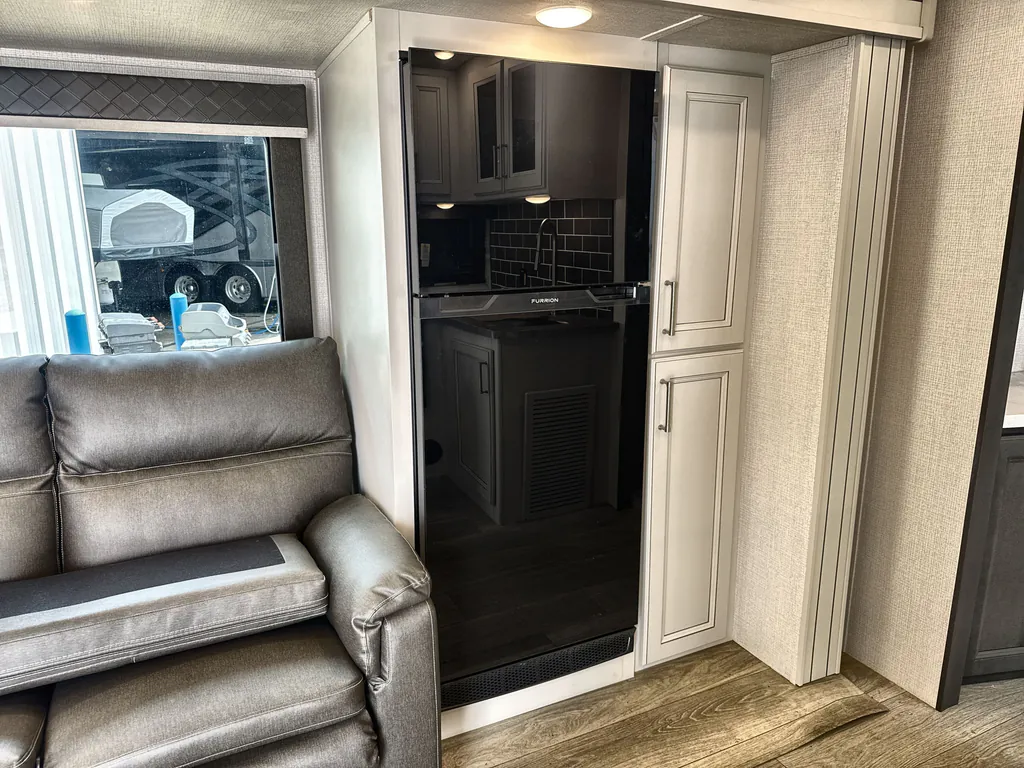 2024 Keystone Cougar Half-Ton 30BHS, Photos photo 8