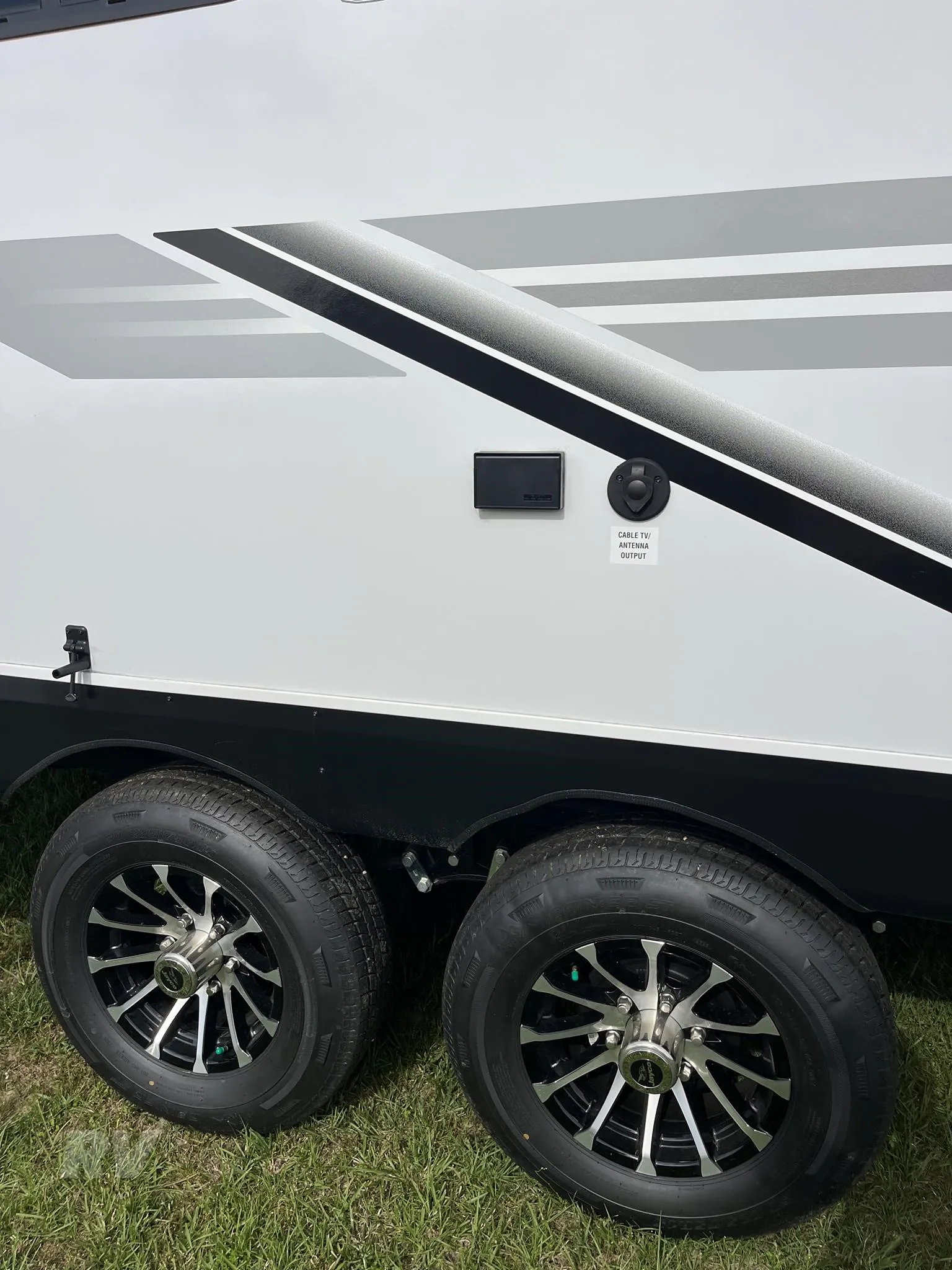 2026 Jayco Jay Flight 330TBS - Photo 4