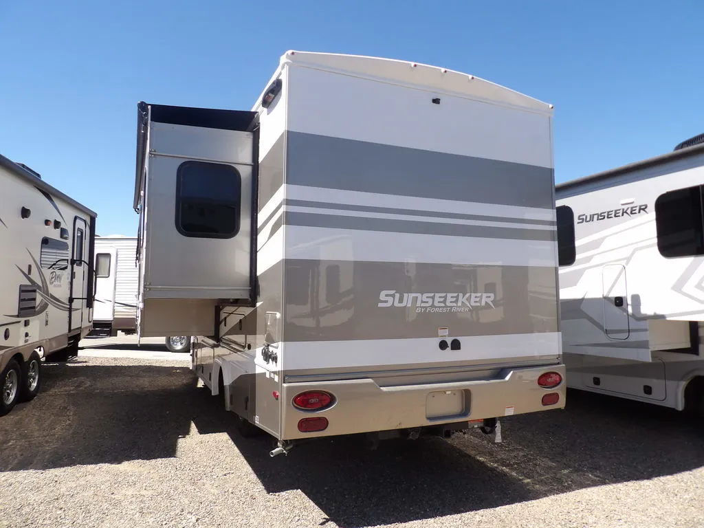 2024 Forest River Sunseeker 2400B - Photo 4