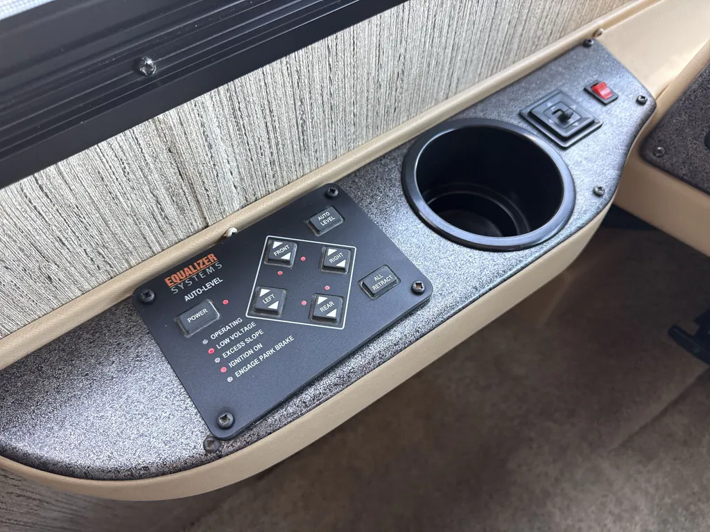 2016 Newmar Bay Star 3518, Photos photo 40