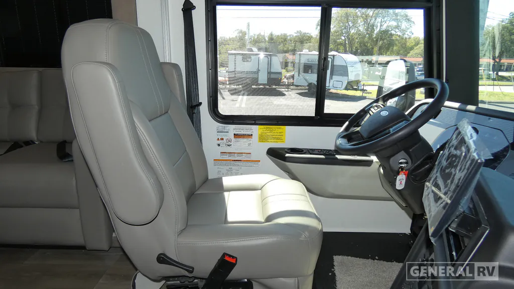 2027 Entegra Coach Vision XL 36C, Photos photo 8