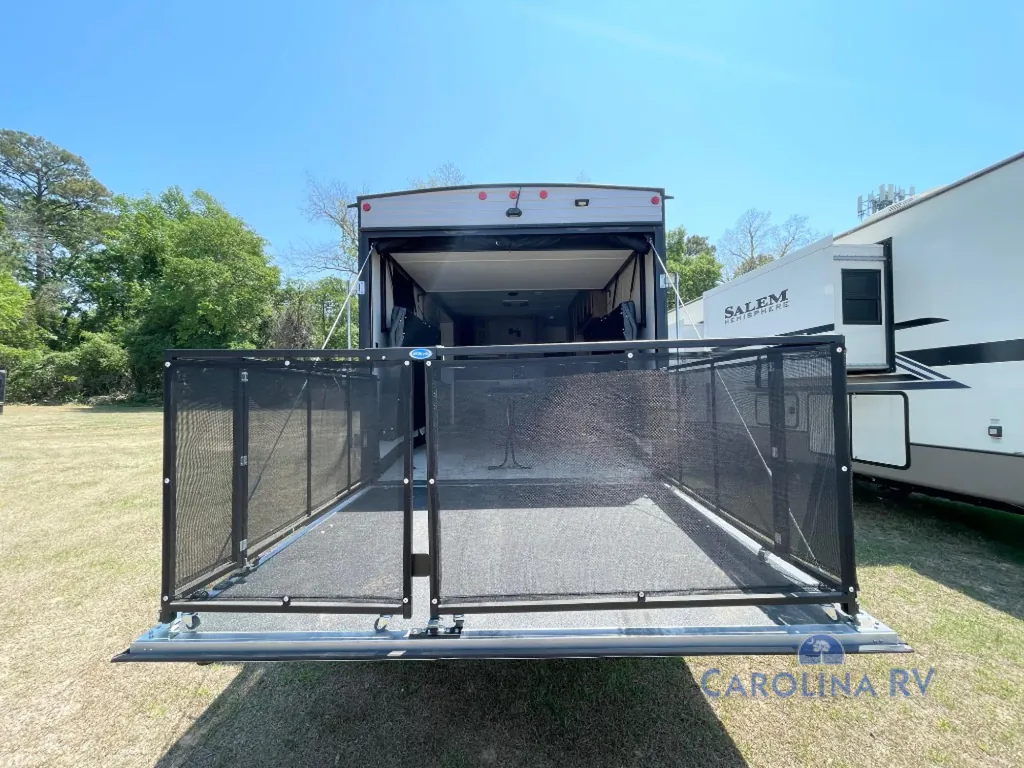 2022 Forest River Vengeance Rogue 26V, Photos photo 8
