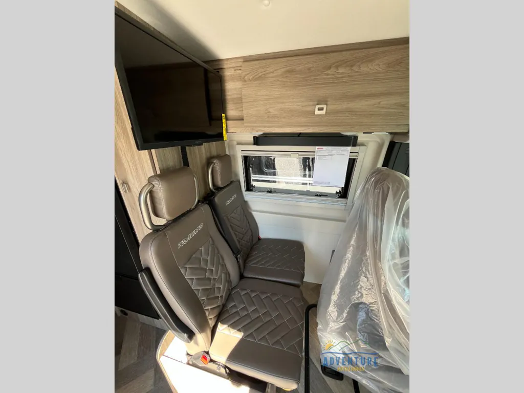 2025 Winnebago Travato 59G, Photos photo 10