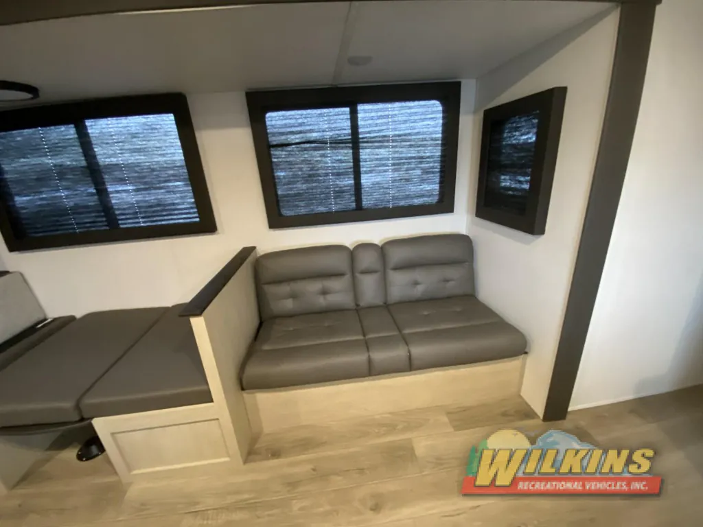 2026 Shasta RVs i-5 Edition 527BHS, Photos photo 11