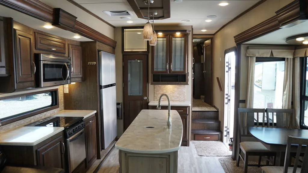 2017 Grand Design Solitude 300GK - Photo 4