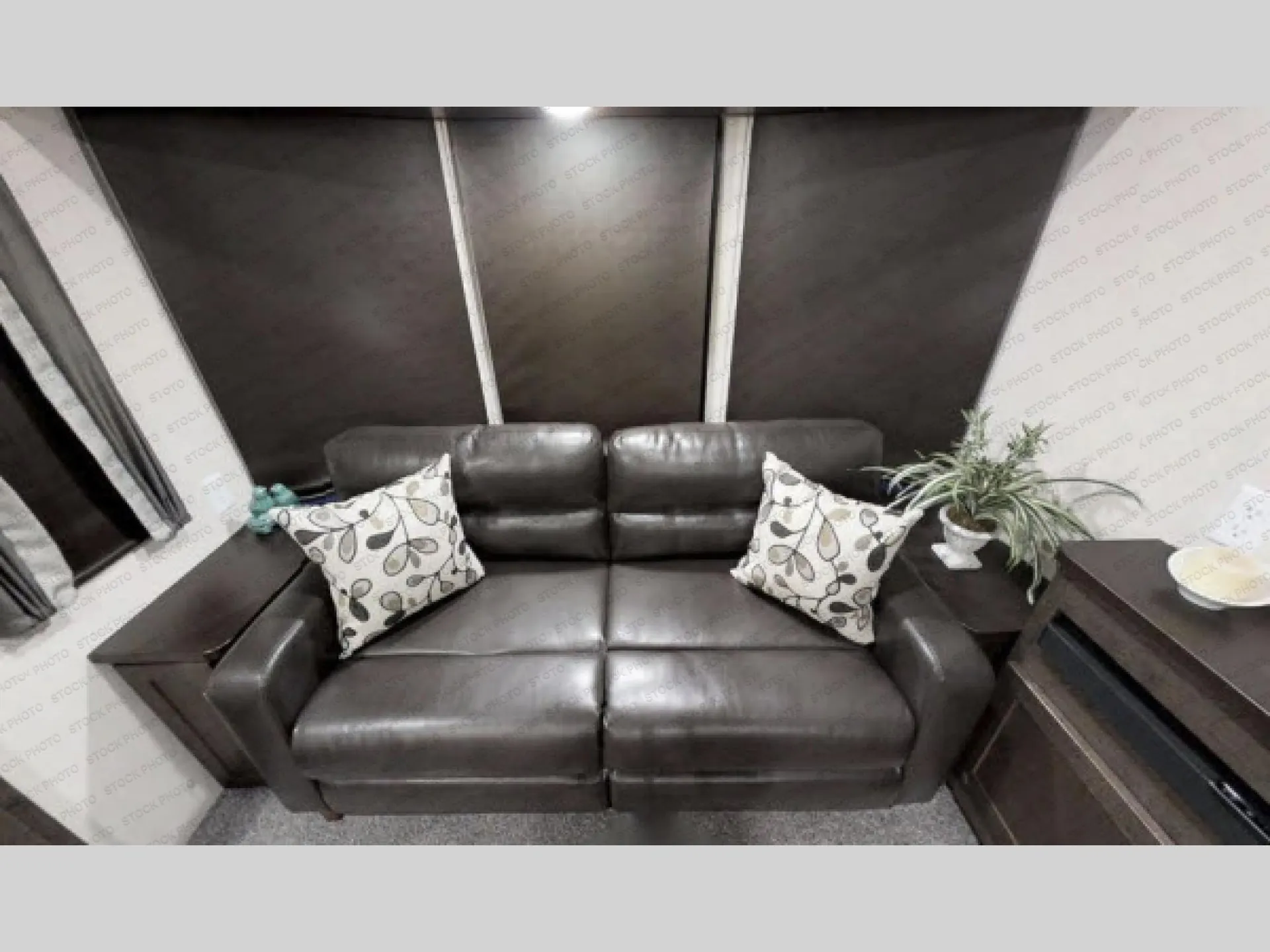 2018 Forest River Wildwood DLX 39FDEN - Photo 4