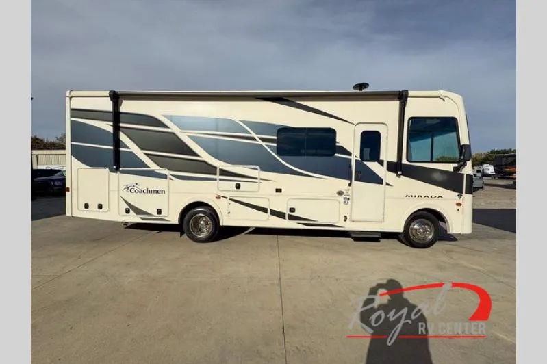 2022 Coachmen Mirada 29FW - Photo 3