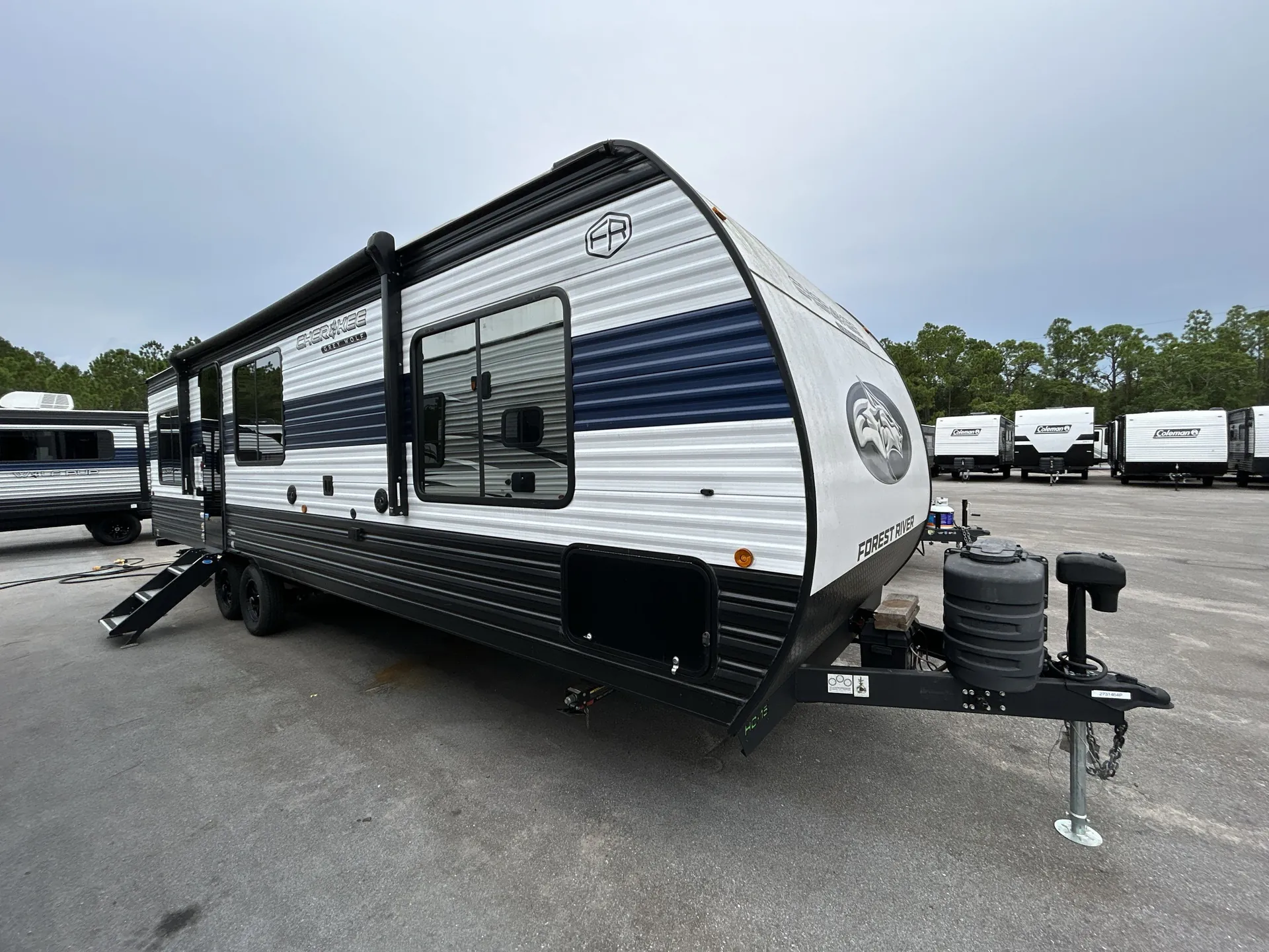 2025 Forest River Cherokee Grey Wolf 27LH dealer photo 1 from Camping World