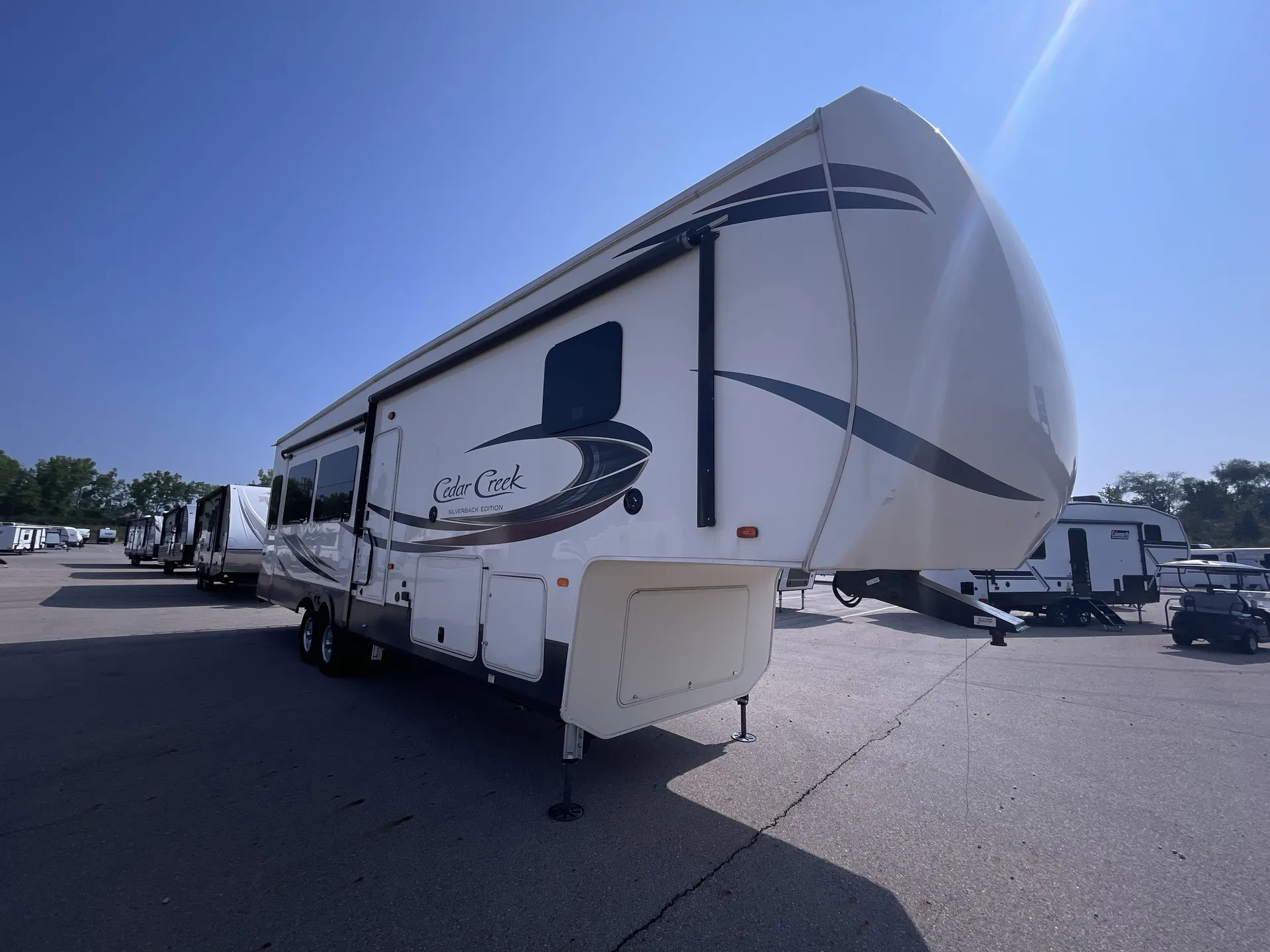 2019 Forest River Cedar Creek Silverback 33IK - Main photo
