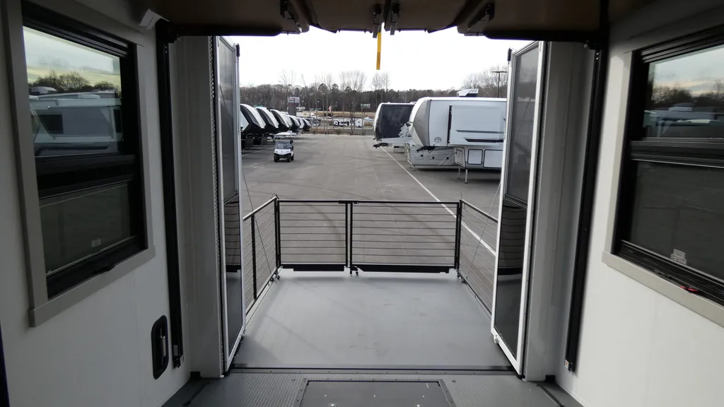 2026 Brinkley Model G 4150, Photos photo 27