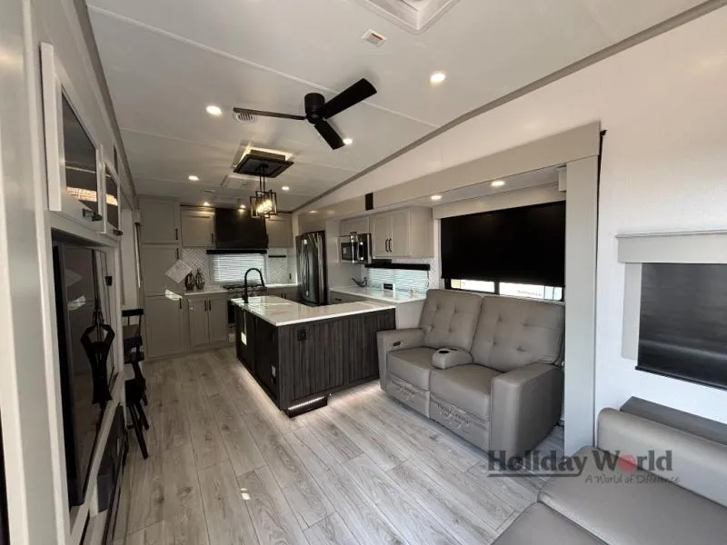 2026 Keystone Montana High Country 325RK - Photo 4