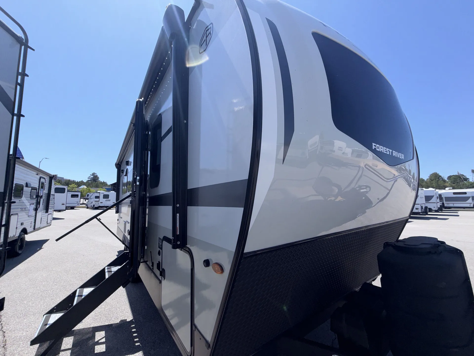 2026 Forest River Flagstaff Micro Lite 25FBT - Main photo