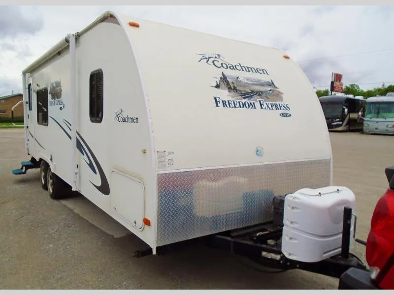 2011 Coachmen Freedom Express LTZ 246RKS - Photo 2