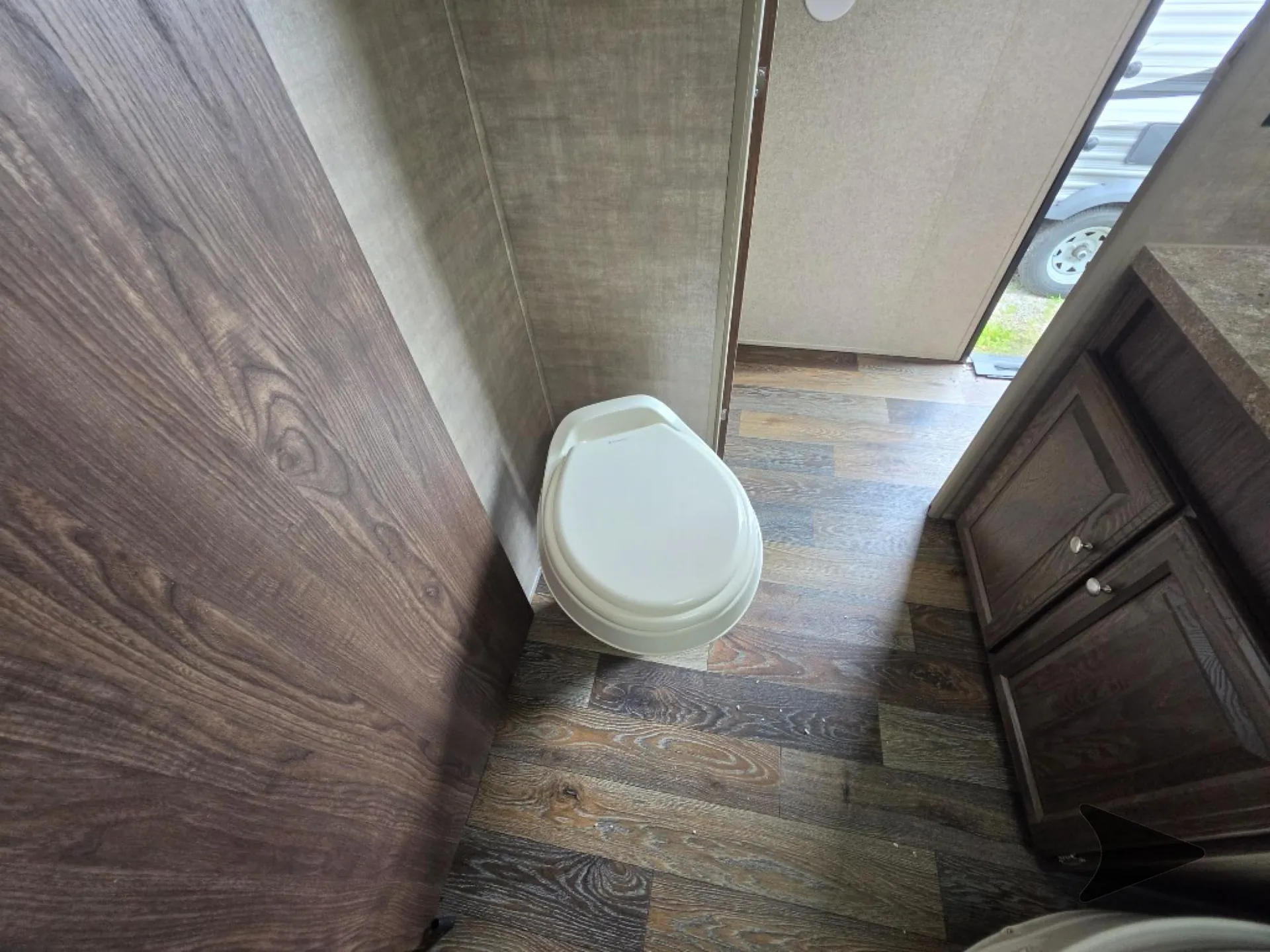 2017 Forest River Rockwood Signature Ultra Lite 8280WS - Photo 4