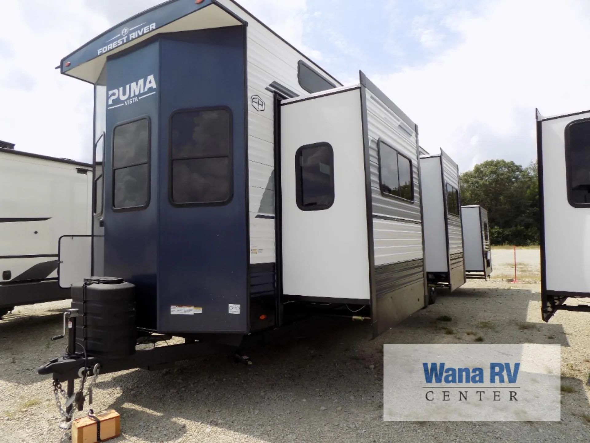 2027 Forest River Puma Vista 403LFT - Photo 4