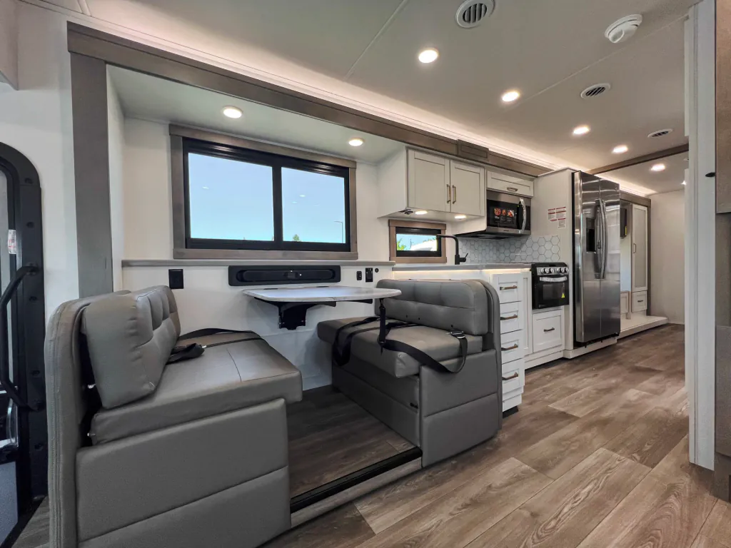 2027 Entegra Coach Vision XL 36C, Photos photo 9