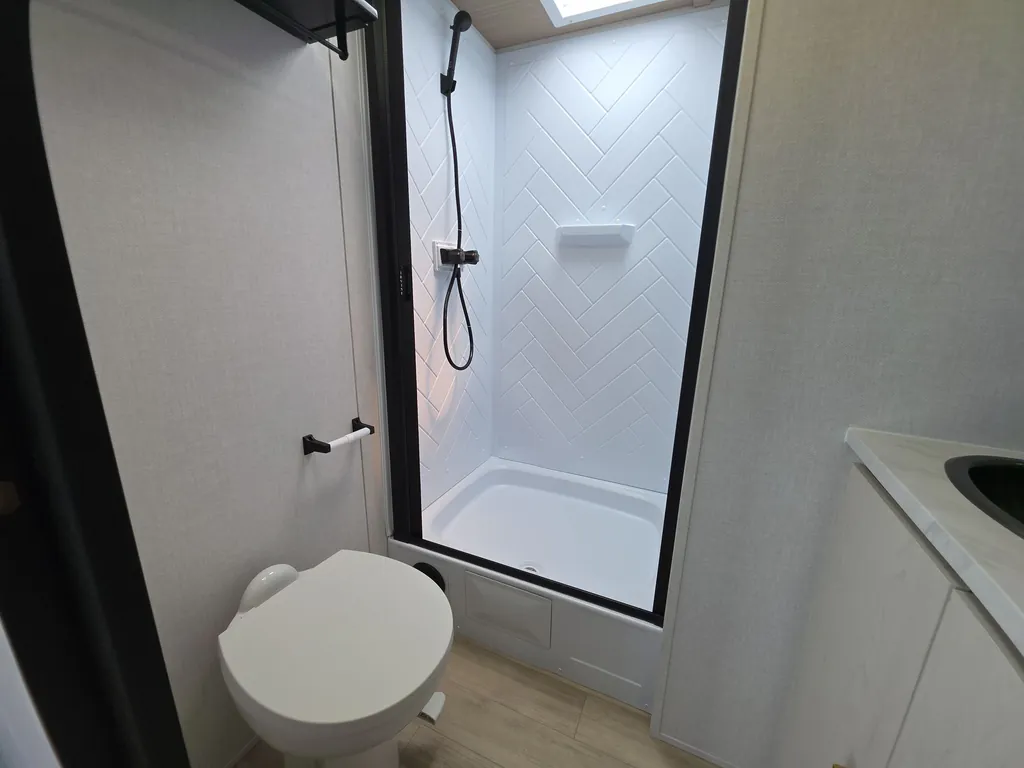 2027 Forest River Vibe 3400SB, Photos photo 28