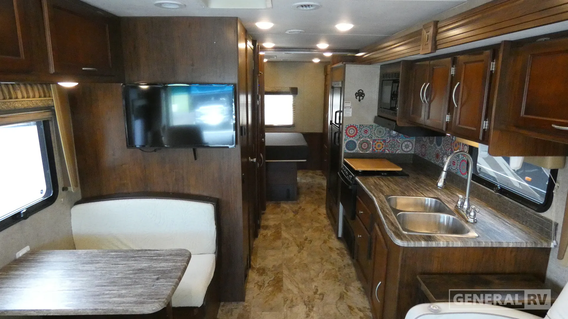 2016 Coachmen Pursuit 30FW - Photo 3