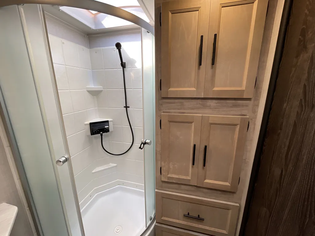 2023 Gulf Stream Conquest 295SBW, Photos photo 17