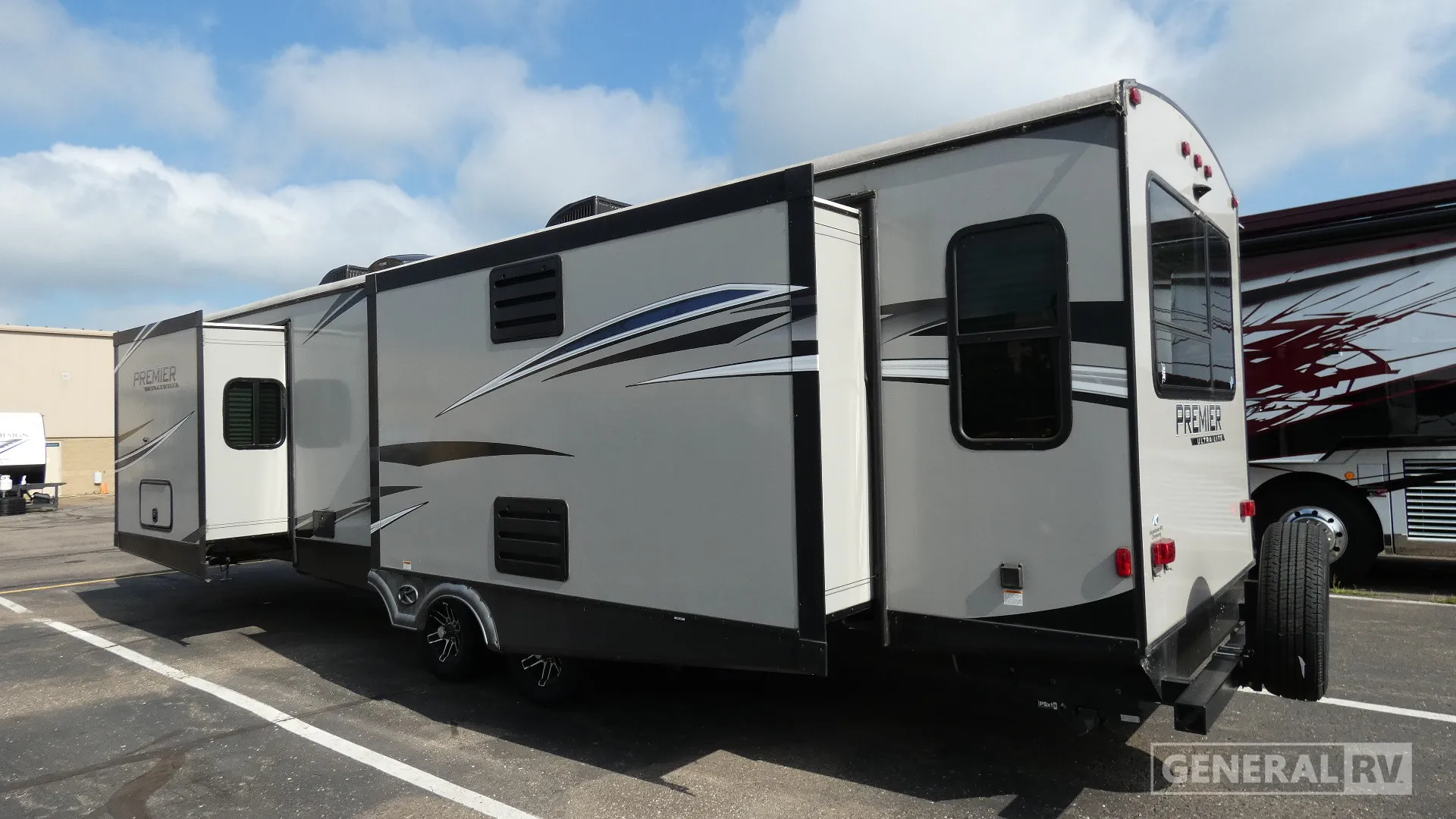 2020 Keystone Premier Ultra Lite 34RIPR - Photo 4
