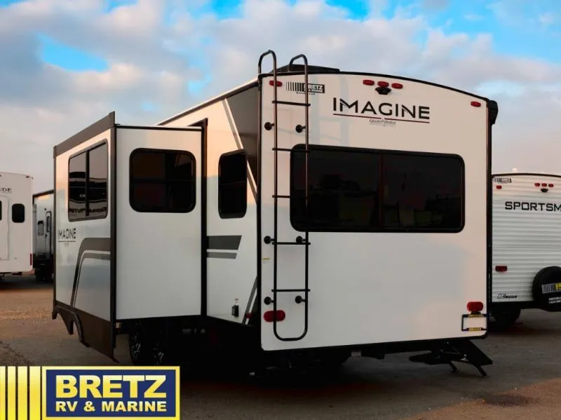 2026 Grand Design Imagine 2500RL - Photo 4