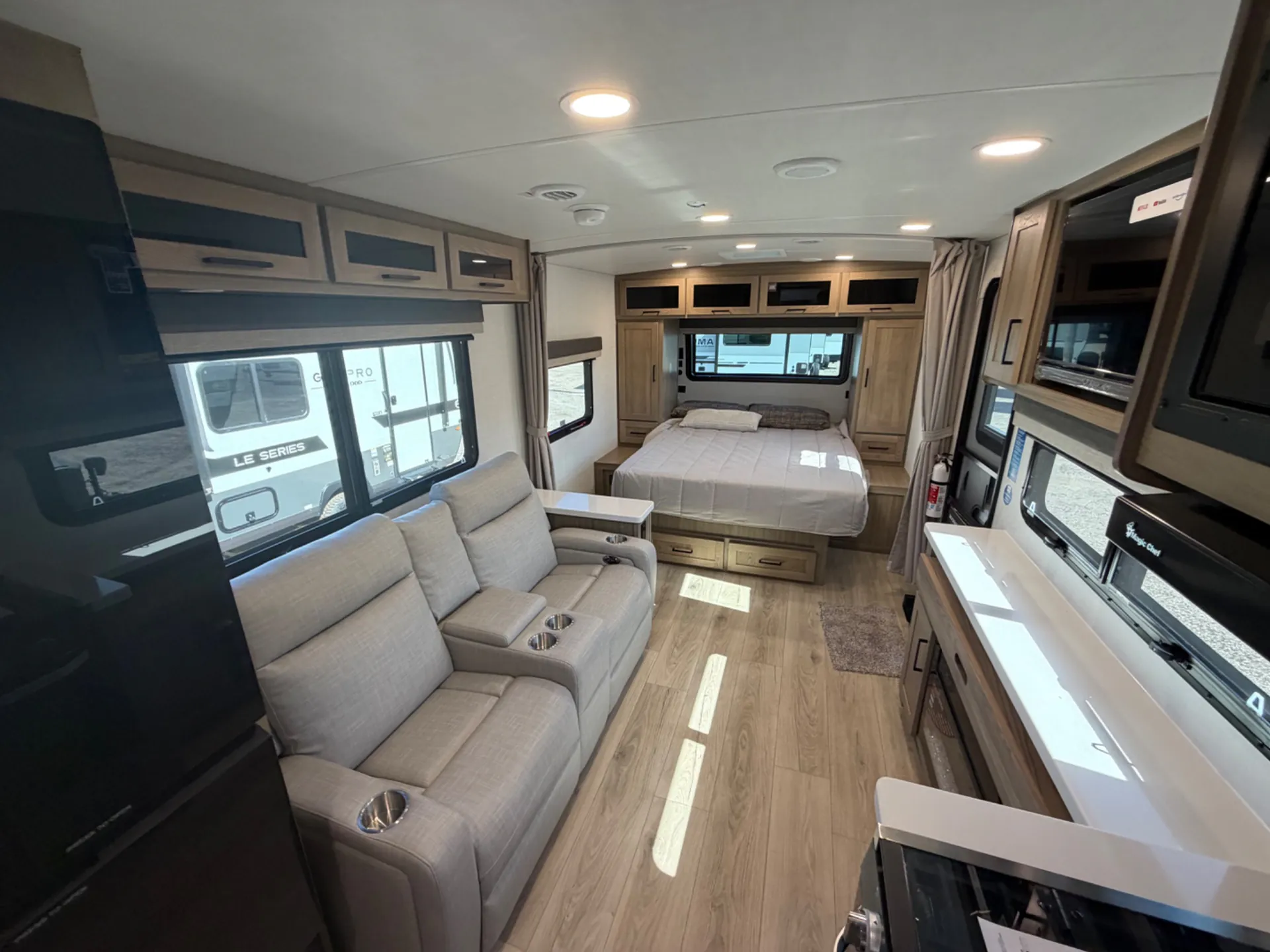 2027 Forest River Rockwood Mini Lite 2524FBT - Photo 3