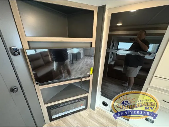 2025 Forest River Vibe 2600RB - Photo 4