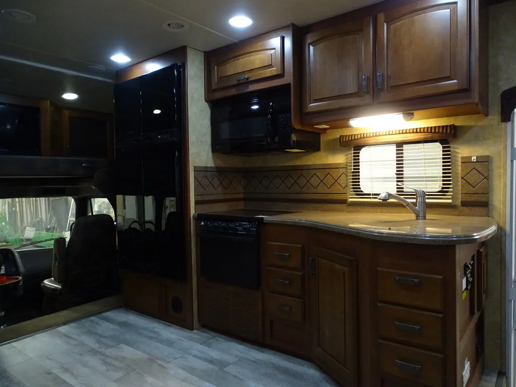 2012 Jayco Seneca 36FK - Photo 4