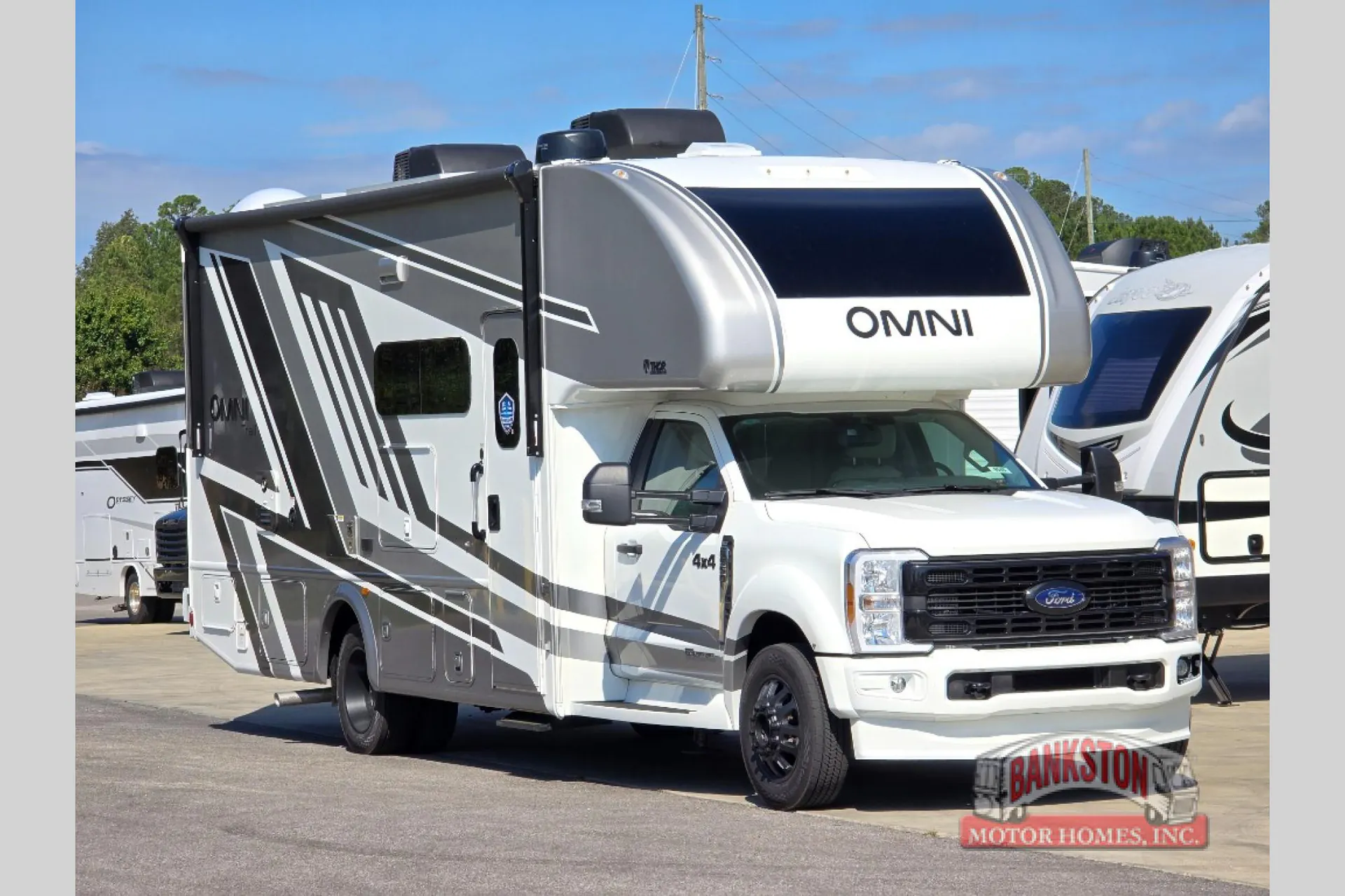 2026 Thor Motor Coach Omni Trail S29 - Photo 2