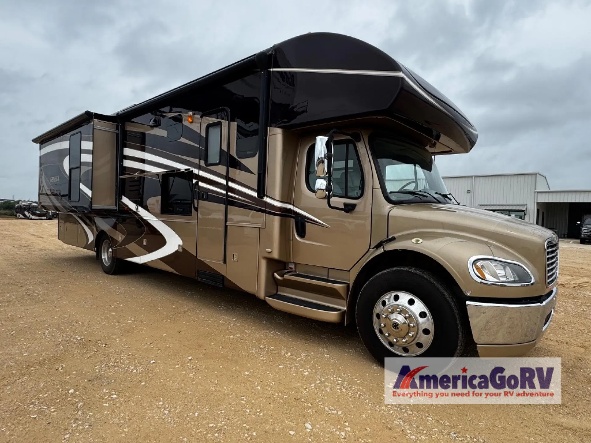2015 Jayco Seneca 37FS - Photo 4