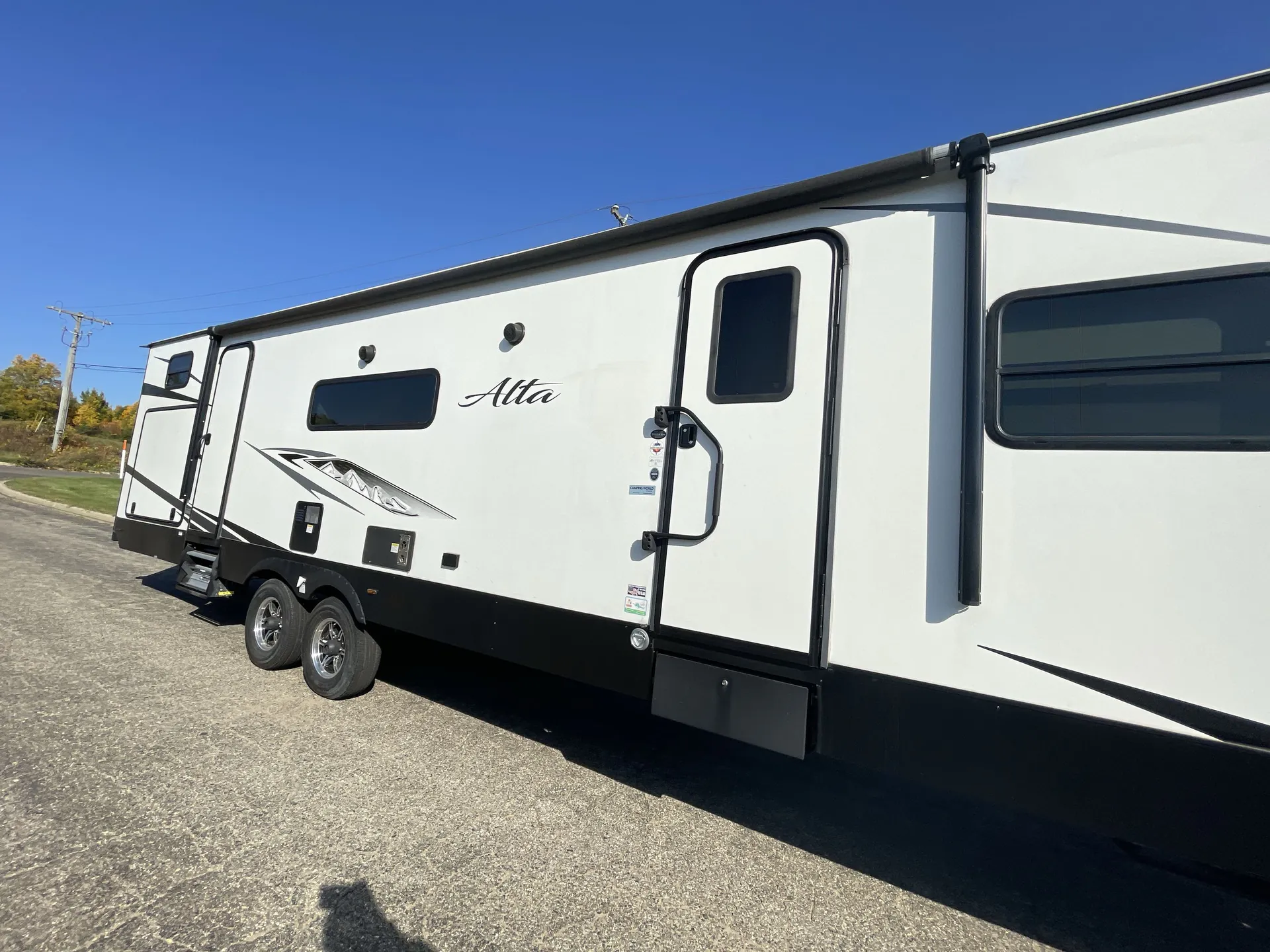 2022 East to West Alta 3150KBH — campside
